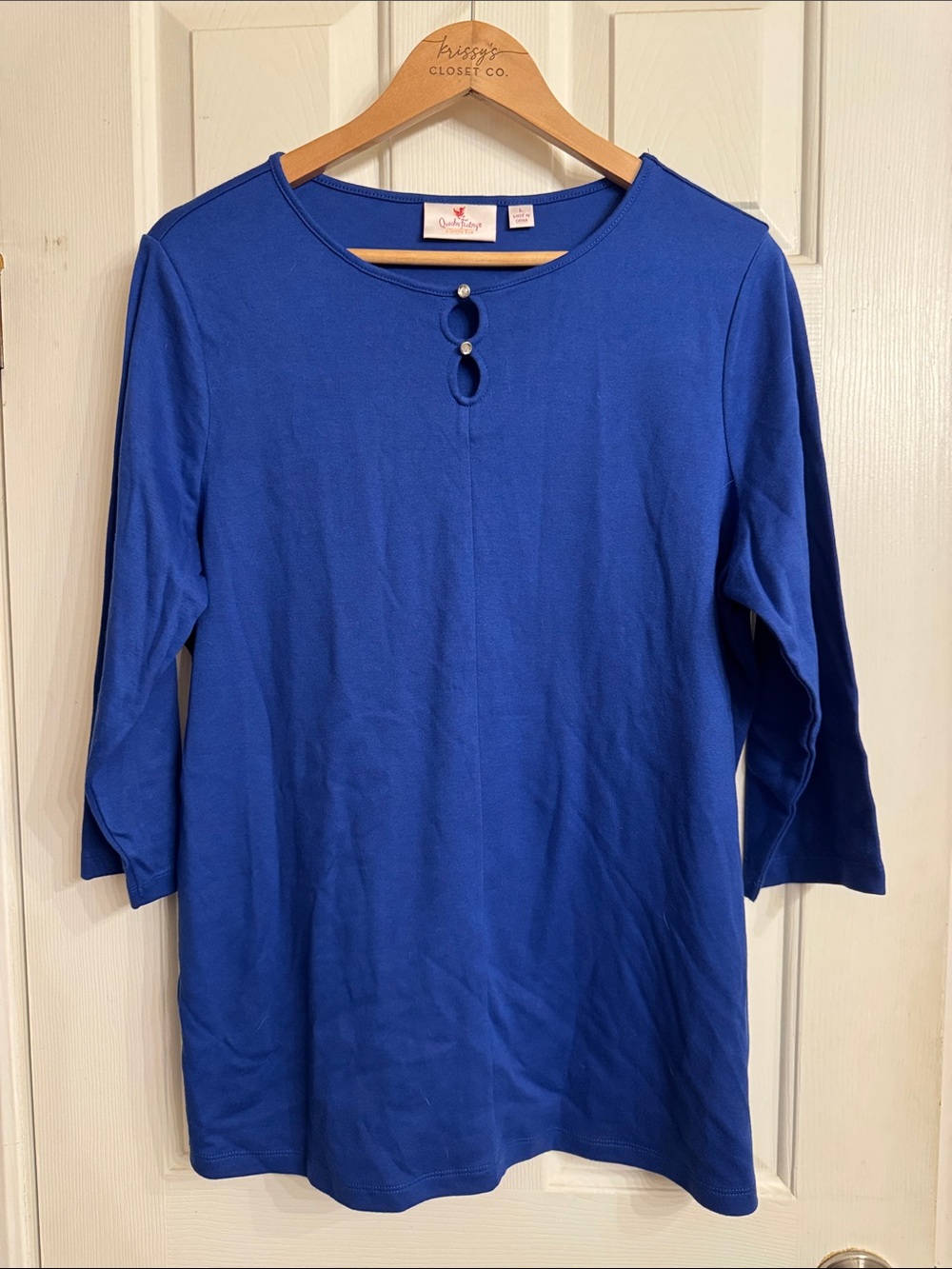 Laura Ashley Blue 3/4 Sleeve Keyhole Detail Top
